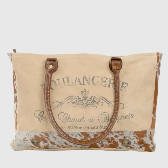 NWT Clea Ray Boulangerie Tote w/Cowhide Trim Tote Bag - Picture 3 of 4